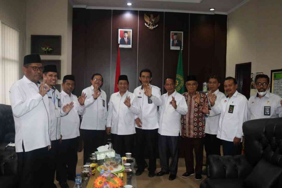 Pengadilan Tinggi Agama Kendari menerima Audiensi dari Kementrian Agama Kanwil Sulawesi Tenggara (18/07/2022)