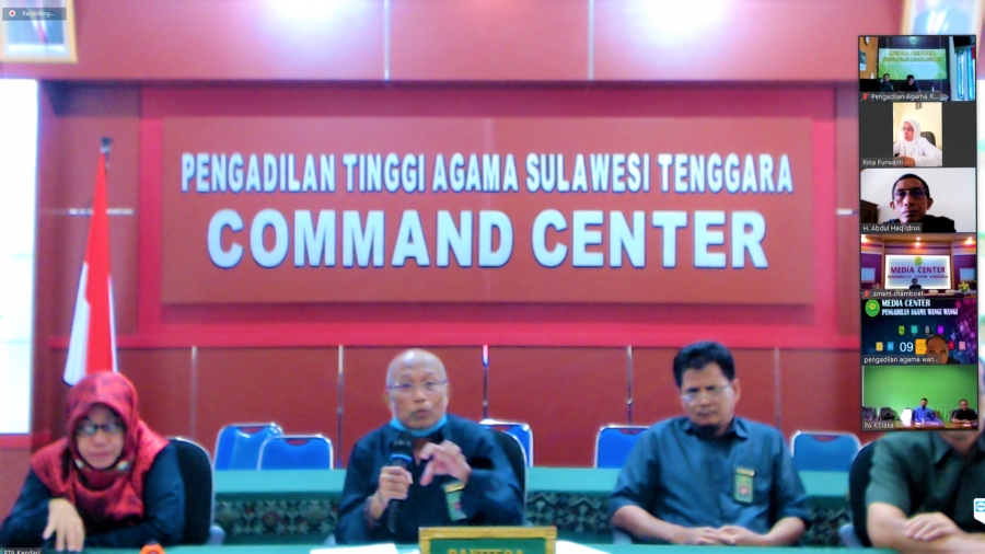 Panitera Pengadilan Tinggi Agama Sulawesi Tenggara, Drs. Azil Makatita mempimpin acara Sosialisasi Penyesuaian Bea Materai Wilayah PTA Sultra