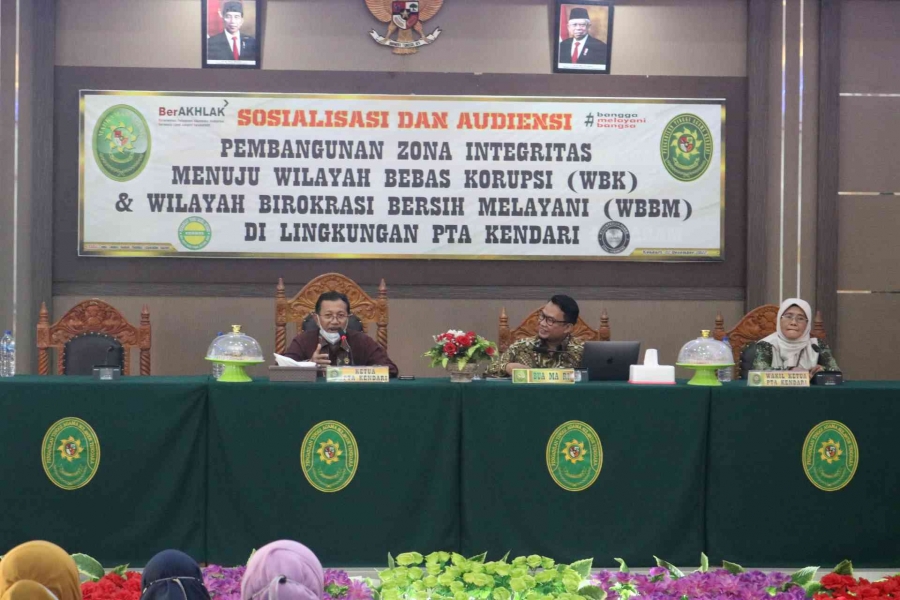 Sosialisasi dan Audiensi Pembangunan Zona Integritas di Lingkungan PTA Kendari oleh BUA MA-RI (22/12/2022)