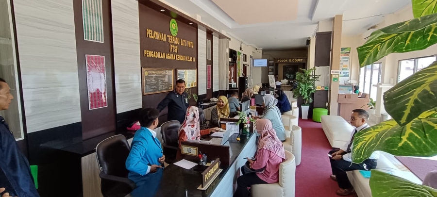 TEGAKAN DISIPLIN DALAM PELAKSANAAN TUGAS TEKNIS, KPTA KENDARI LAKUKAN SIDAK DI PA KENDARI
