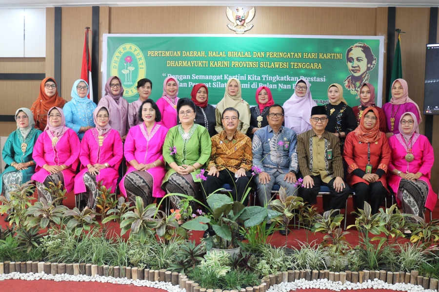 PERINGATI HARI KARTINI, DHARMAYUKTI KARINI PTA KENDARI HADIRI PERTEMUAN DAERAH