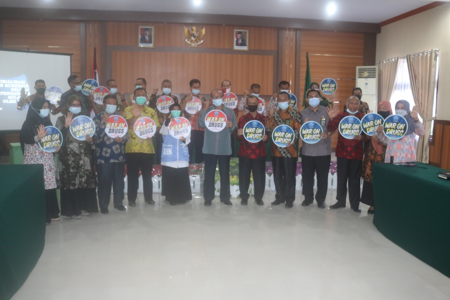 foto bersama aparatur PTA Sultra dengan personel BNN Prov. Sulawesi Tenggara