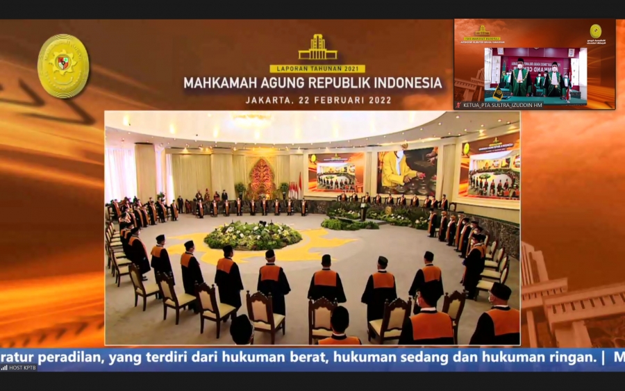 Ketua, Wakil Ketua dan Seluruh Hakim Tinggi PTA Sulawesi Tenggara Menghadiri Sidang Istimewa Laporan Tahunan MA-RI 2021 (22/02/2022)