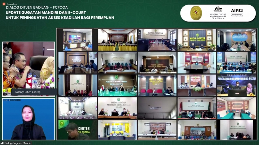 PTA Kendari mengikuti Webinar Gugatan Mandiri dan Peningkatan Akses Keadilan Bagi Perempuan oleh Ditjen Badilag (26/07/2022)