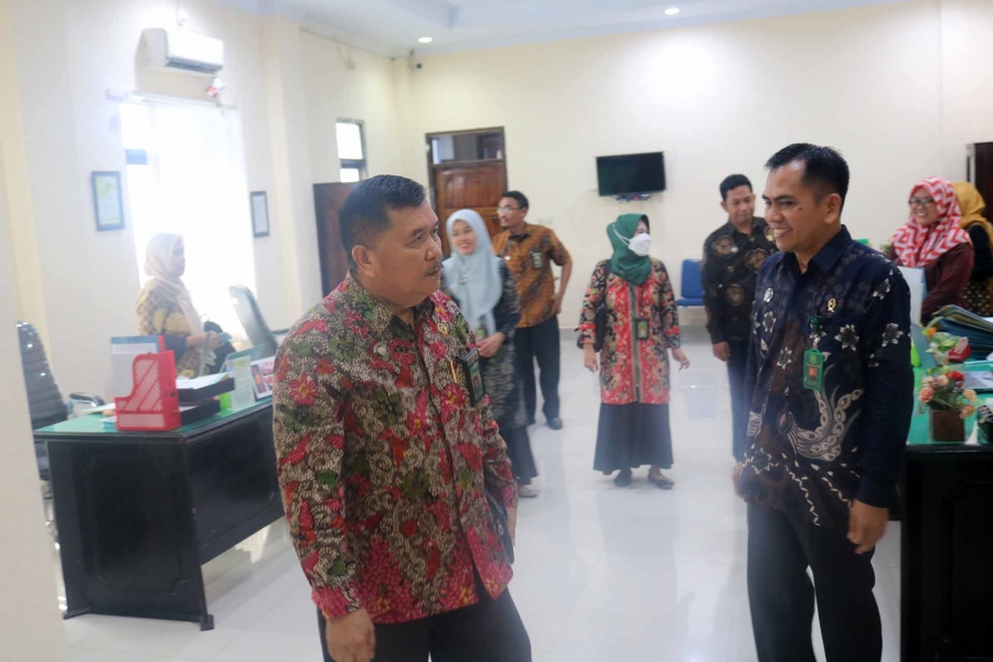 Ketua PTA Kendari melakukan Inspeksi Mendadak ke Pengadilan Agama Unaaha (24/03/2023)