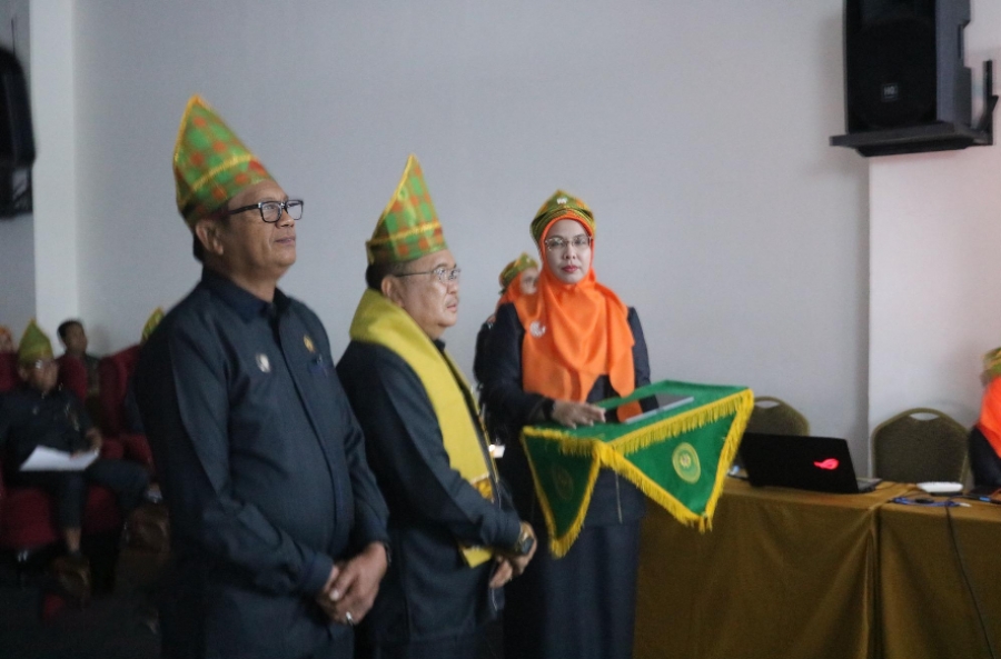 TINGKATKAN KEDISIPLINAN PRESENSI PEGAWAI, KETUA PTA KENDARI LUNCURKAN APLIKASI SIKERJA 5.0