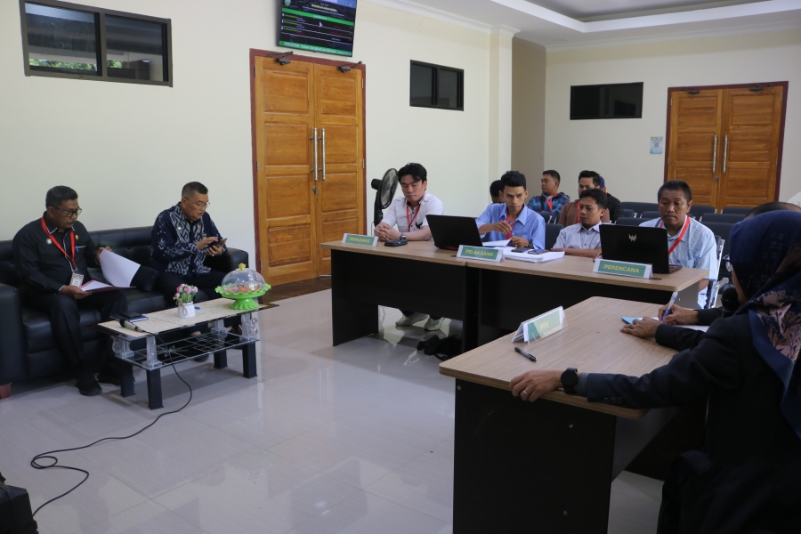 Ketua PTA Kendari Membuka Rapat Pra Konstruksi dan Mutual Cek 0% Lanjutan Pembangunan Gedung dan Pemenuhan Sarling Kantor PA Rumbia