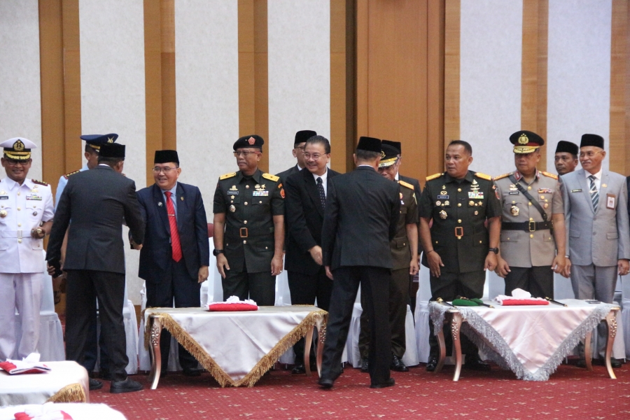 Ketua Pengadilan Tinggi Agama Kendari Hadiri Serah Terima Jabatan Gubernur Sulawesi Tenggara Periode 2025-2030