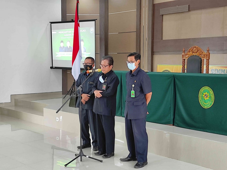 Penyampaian Pesan dan Kesan Oleh Hakim Tinggi PTA Sultra yang Pindah Tugas